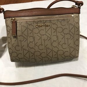 Calvin Klein Crossbody